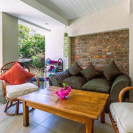 Absolute Bosch Guest House ستيلينبوش المظهر الخارجي الصورة